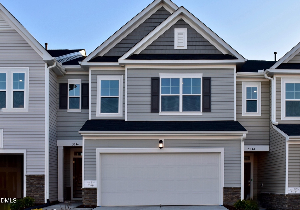 5046 Arkose Drive - Photo 1