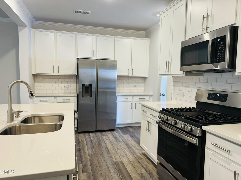 5046 Arkose Drive - Photo 4