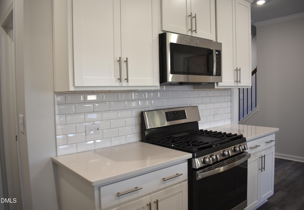 5046 Arkose Drive - Photo 5