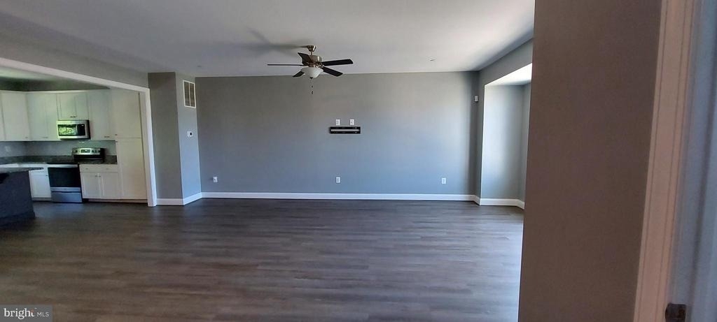1056 Rye Drive - Photo 11