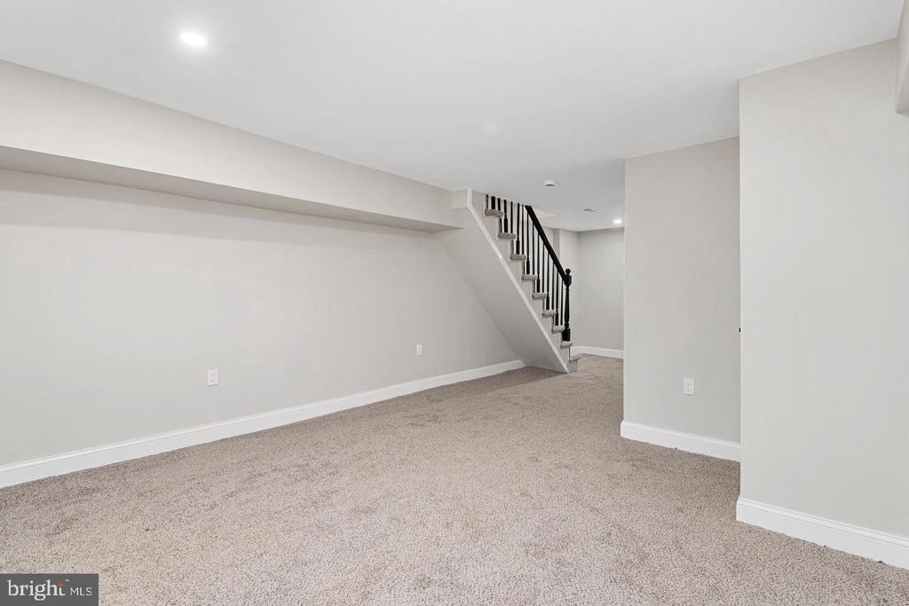 2828 Lake Avenue - Photo 16