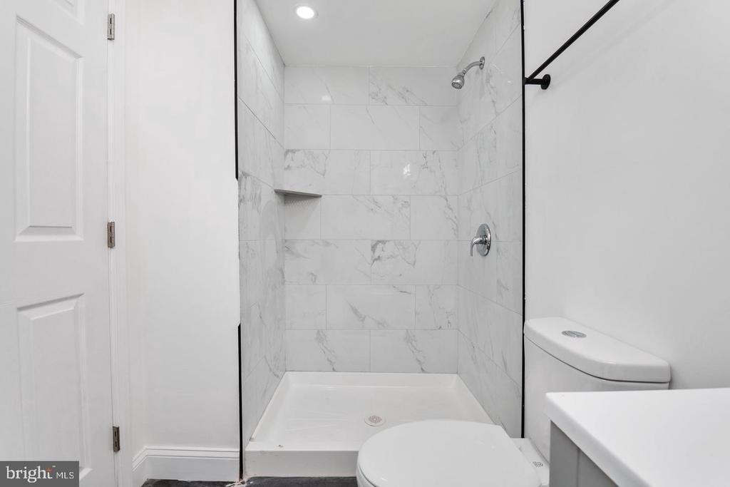 2828 Lake Avenue - Photo 20