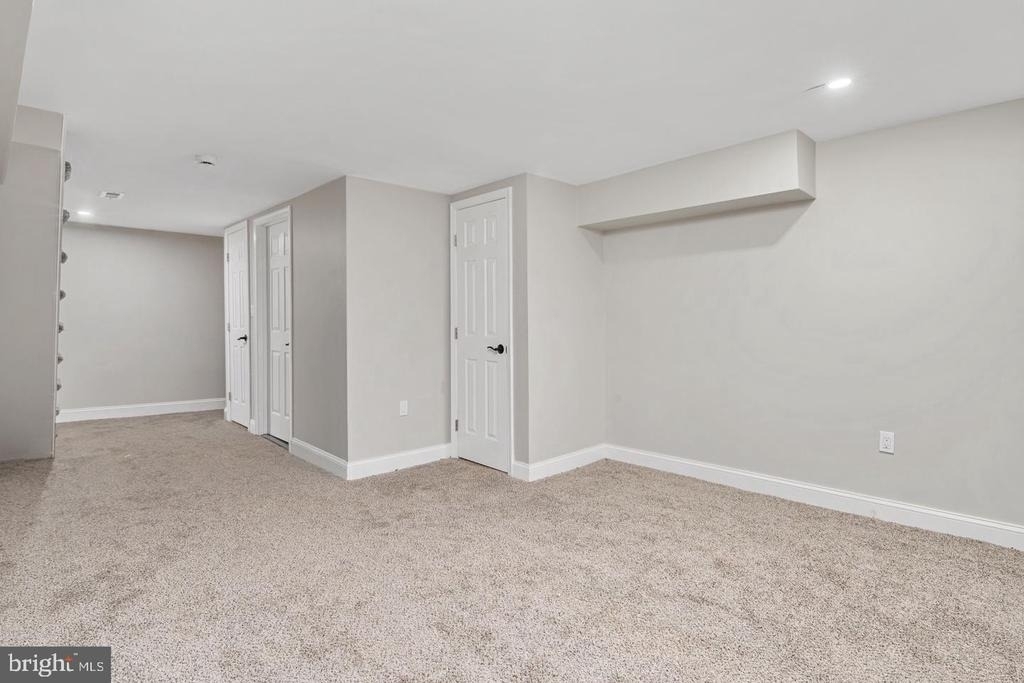 2828 Lake Avenue - Photo 17