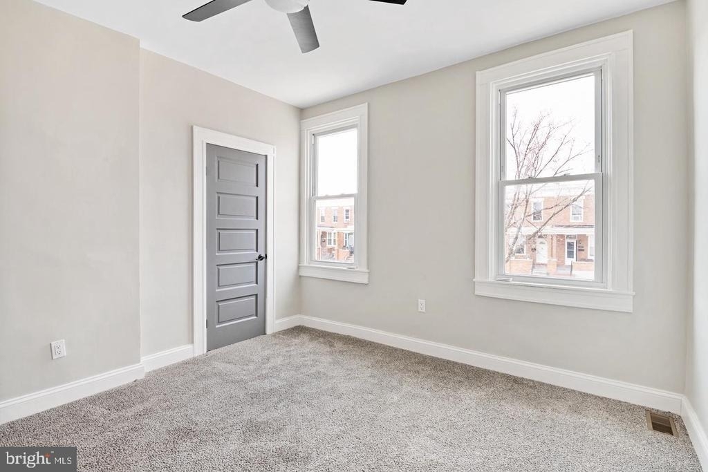 2828 Lake Avenue - Photo 9
