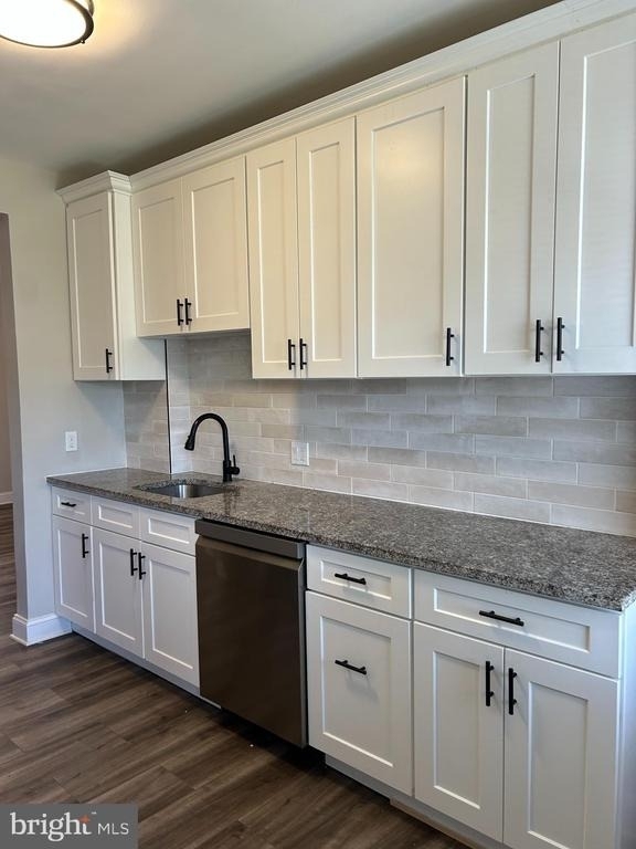 2828 Lake Avenue - Photo 6