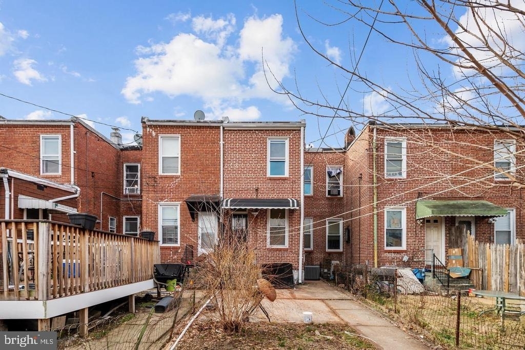 2828 Lake Avenue - Photo 21
