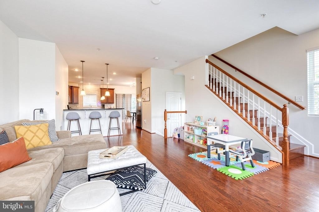 513 Bluffton Drive - Photo 10