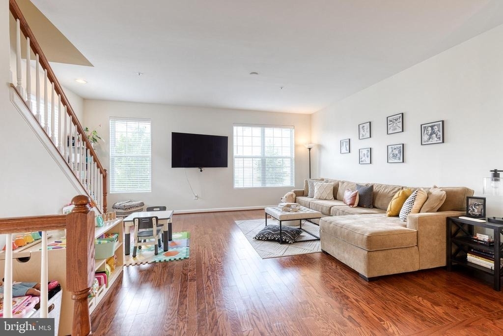 513 Bluffton Drive - Photo 8