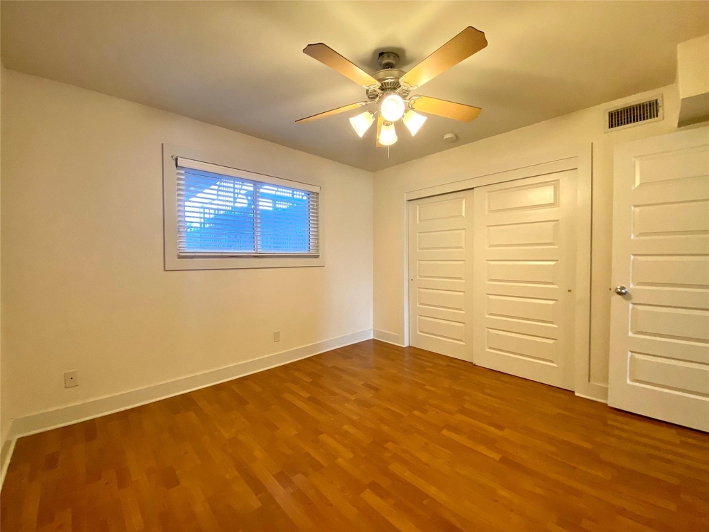 3815 Guadalupe St - Photo 11