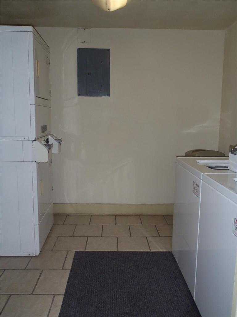 3815 Guadalupe St - Photo 19