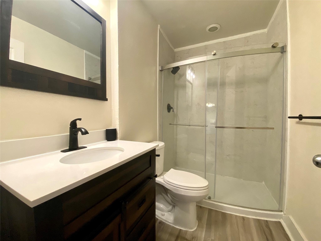 3815 Guadalupe St - Photo 9