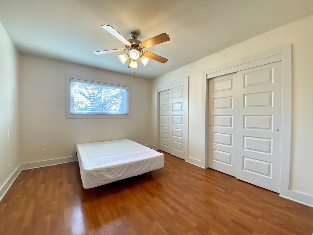 3815 Guadalupe St - Photo 6