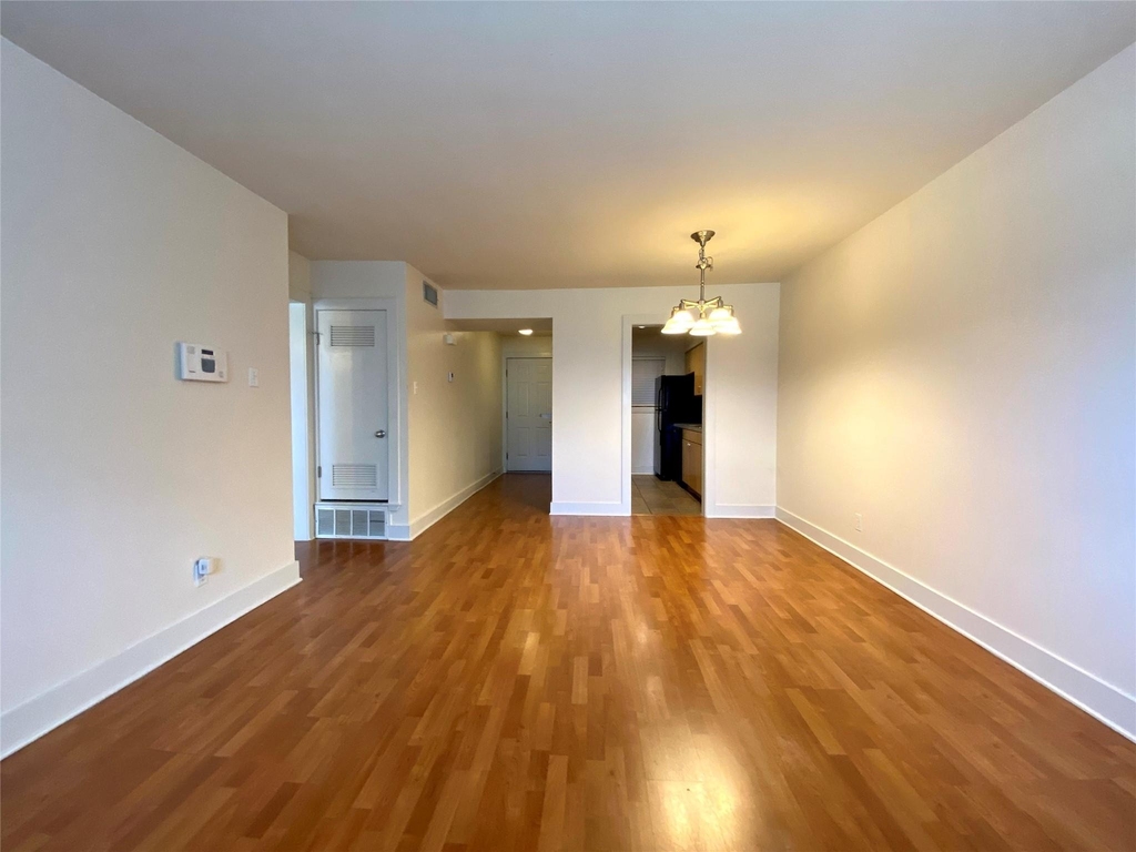 3815 Guadalupe St - Photo 5