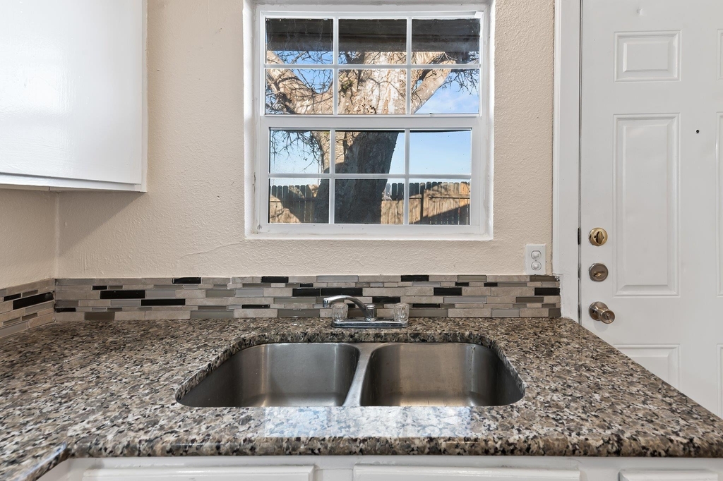 410 Old Thorndale Rd - Photo 9
