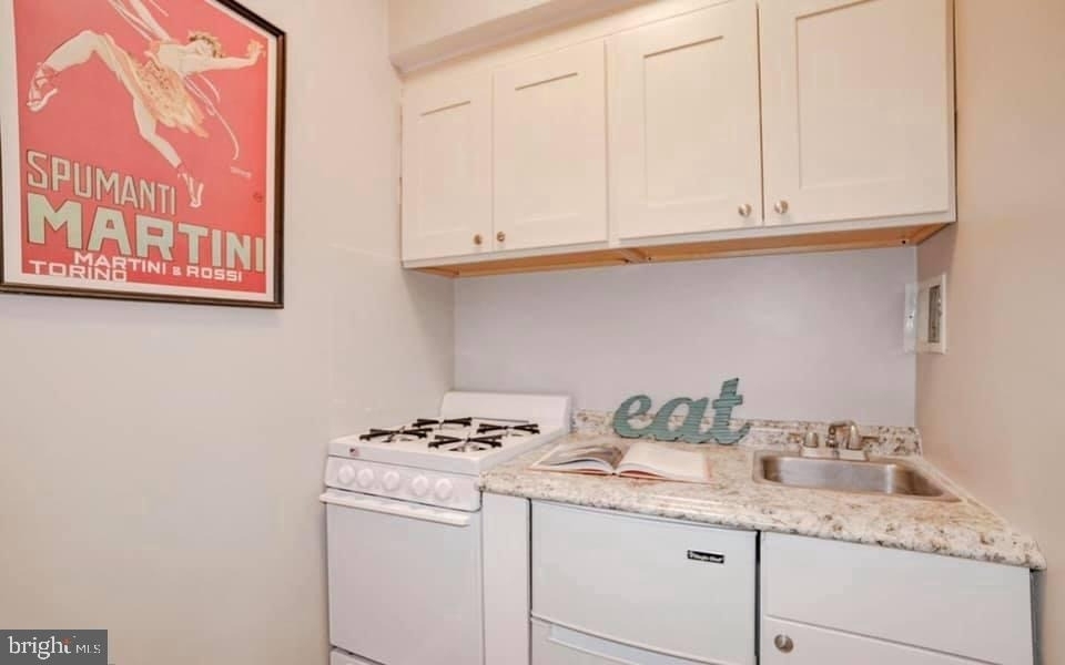 1727 Massachusetts Avenue Nw - Photo 15