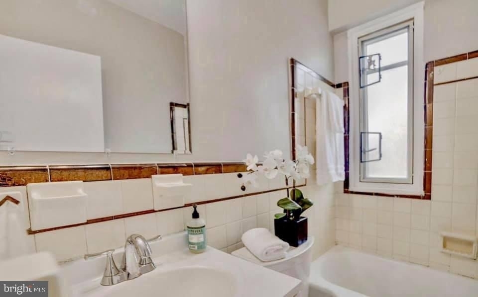1727 Massachusetts Avenue Nw - Photo 14