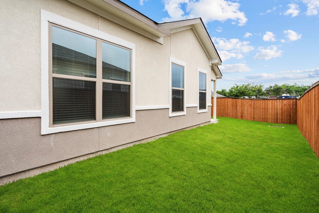 865 Limmer Loop - Photo 36