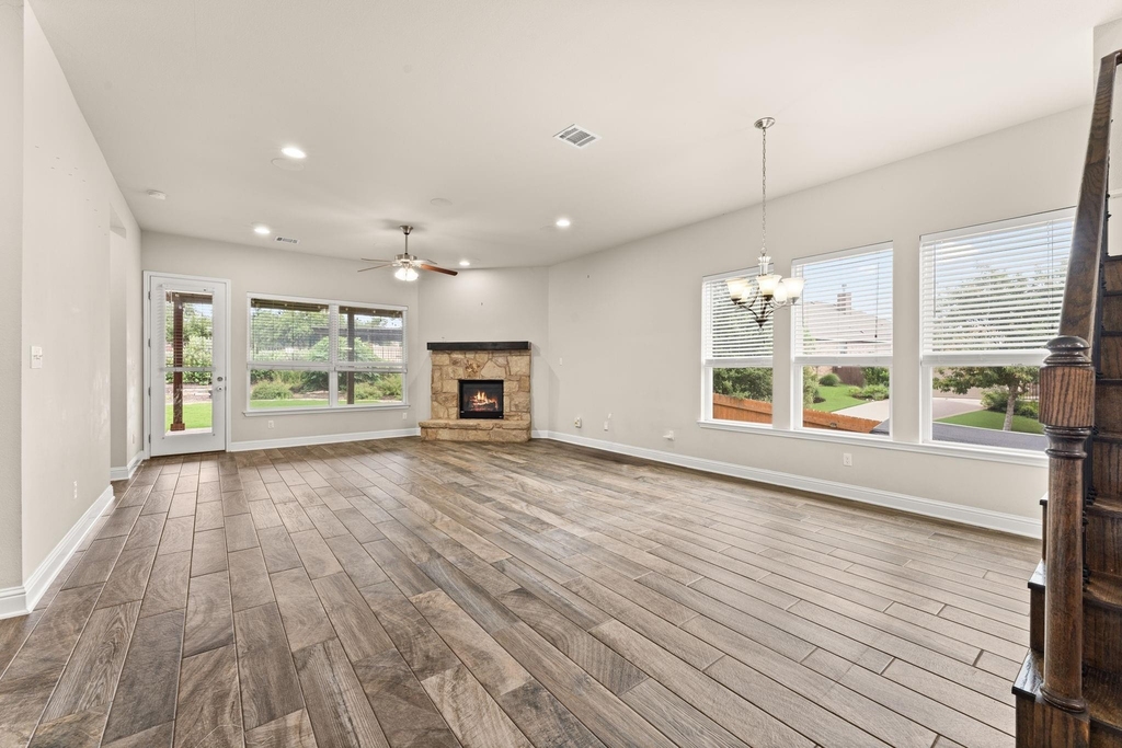 5600 Rio Chama Cv - Photo 1