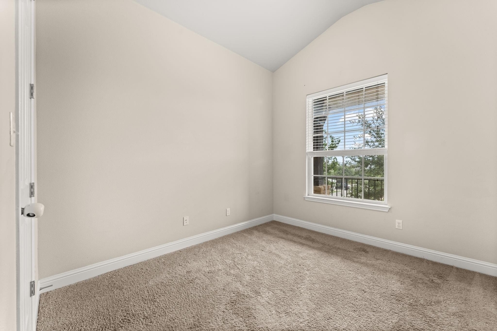 5600 Rio Chama Cv - Photo 9