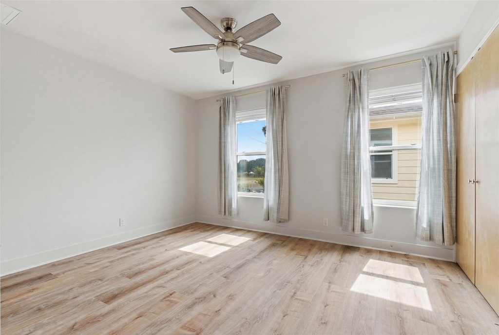 1101 Grove Blvd - Photo 18