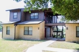 1320 Wilson St - Photo 2