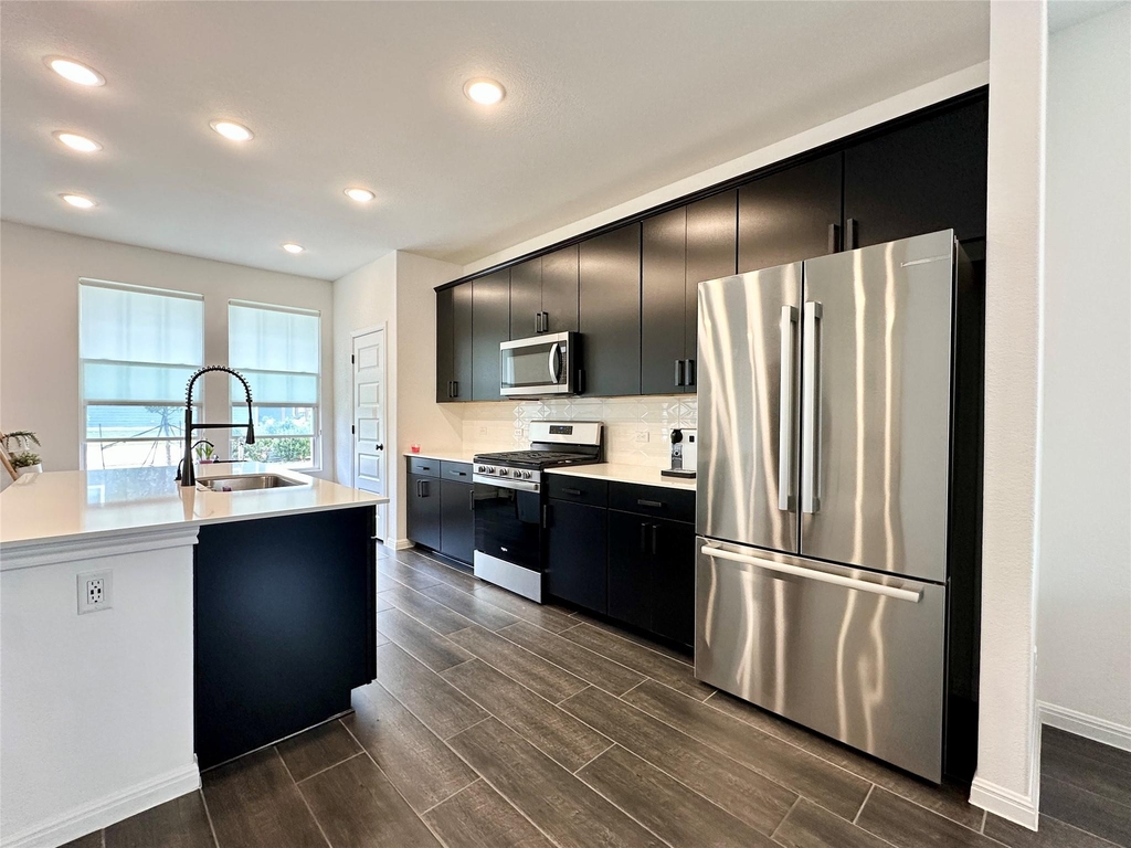2009 Winston Way - Photo 3