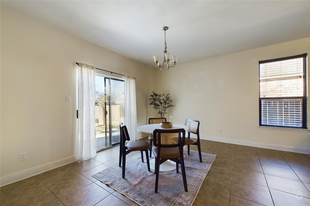 12013 Oaklynn Ct - Photo 6