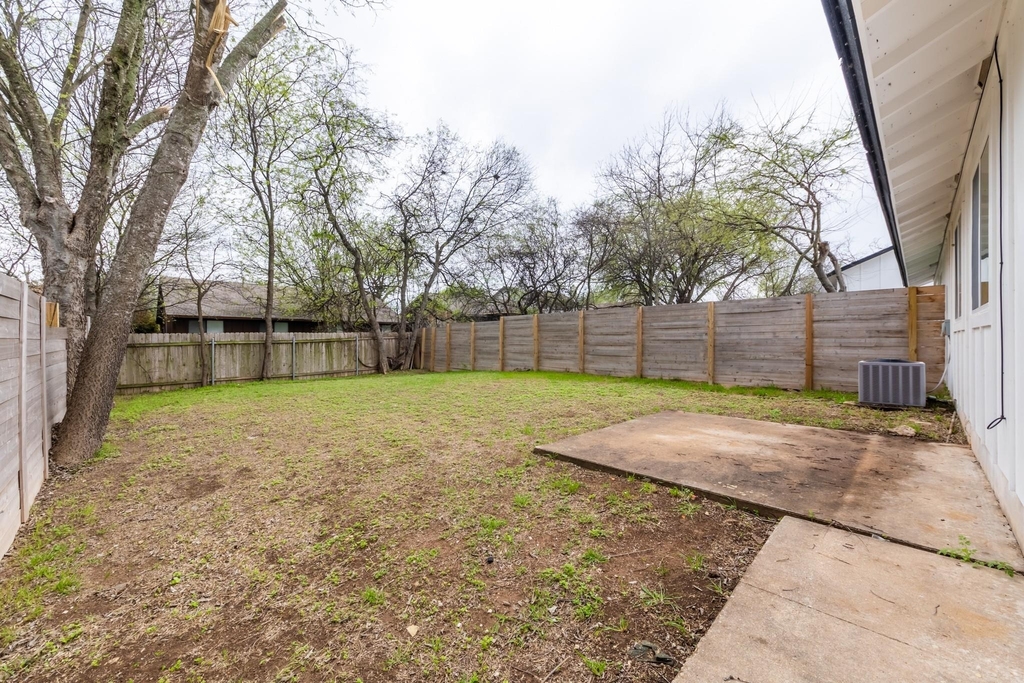 1205 Dobie Dr - Photo 12