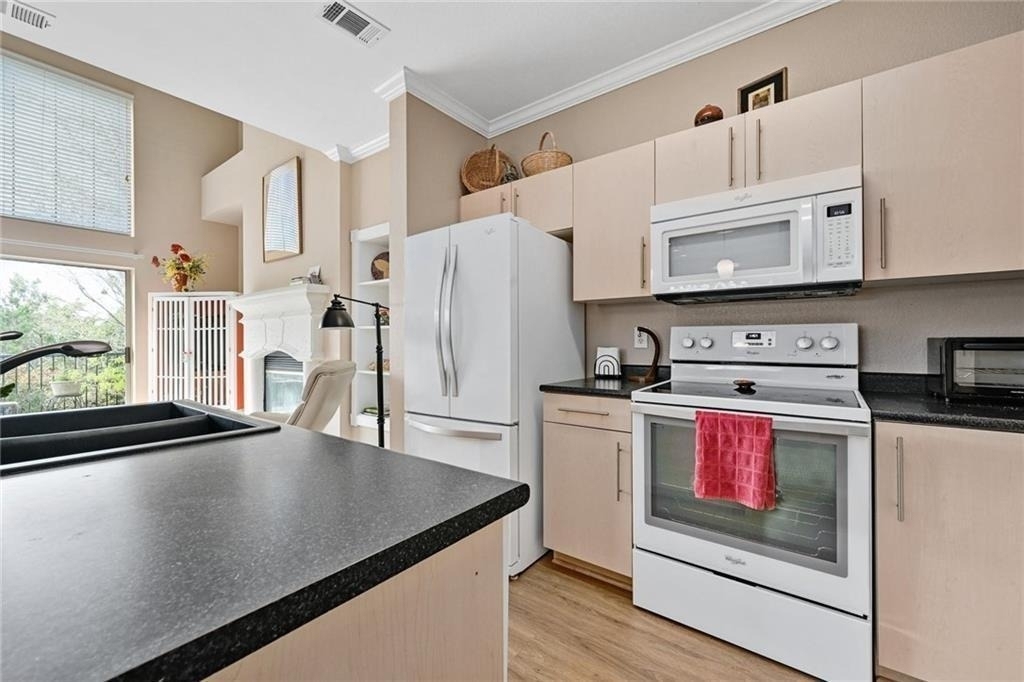 11203 Ranch Road 2222 - Photo 6