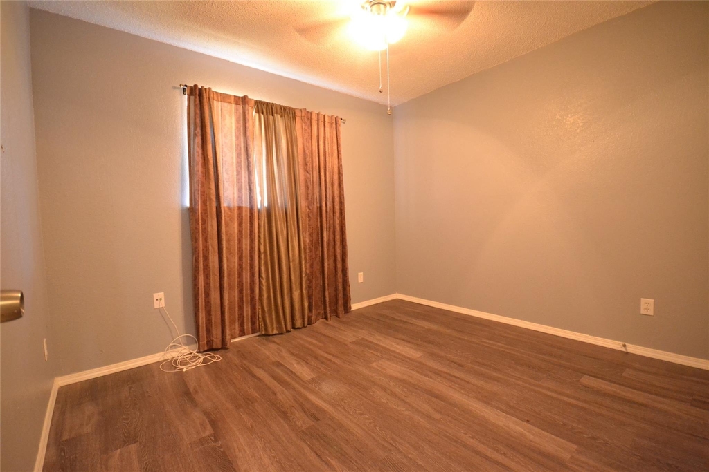 16114 Windermere Dr - Photo 12