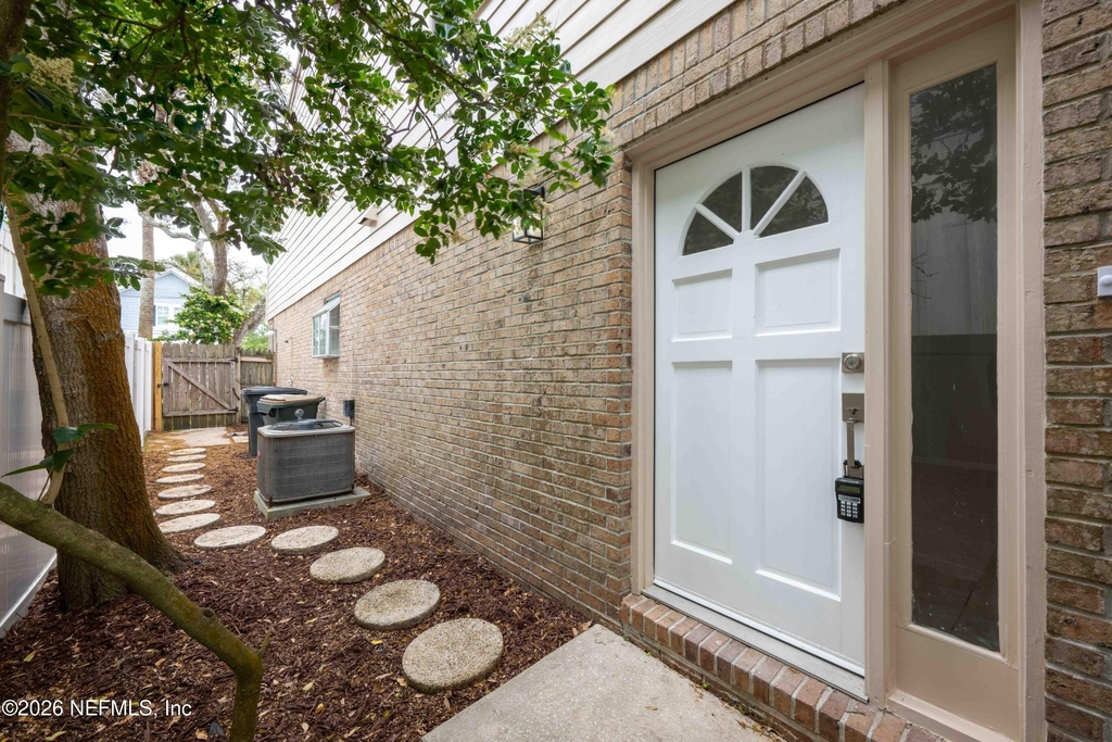 176 E East Coast Drive - Photo 2