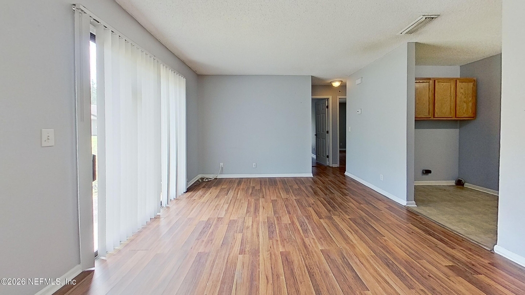 1130 Comanche Street - Photo 3