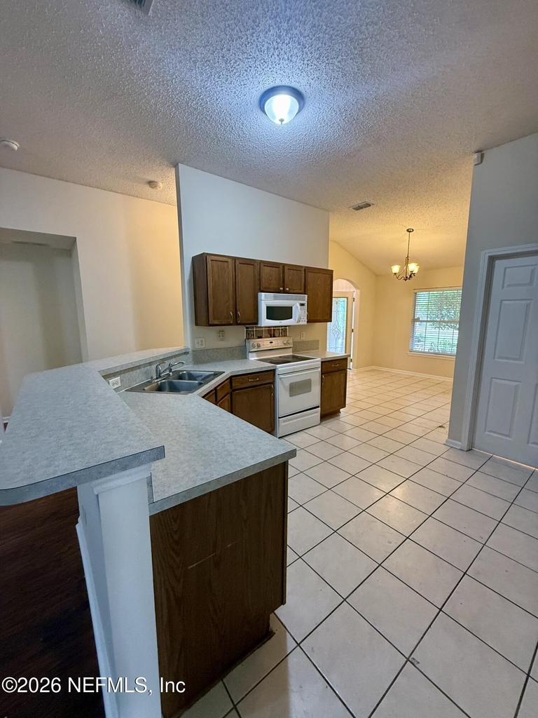 3150 Highland Grove Drive - Photo 7
