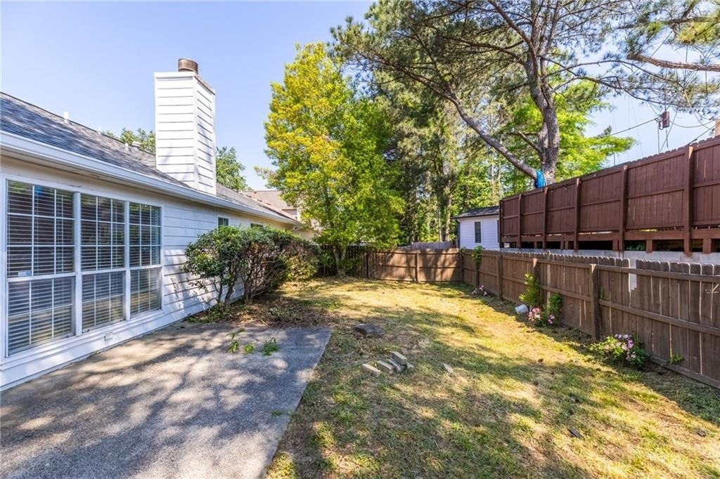 2110 Racquet Club Circle - Photo 33