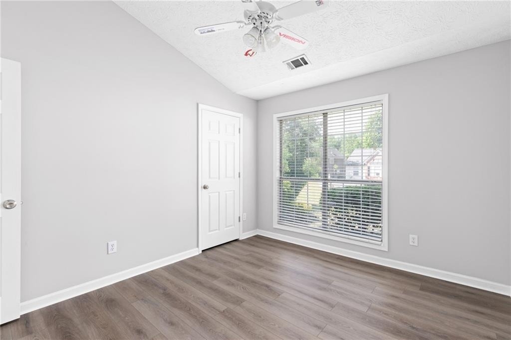 2110 Racquet Club Circle - Photo 18