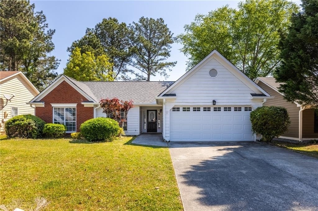 2110 Racquet Club Circle - Photo 0