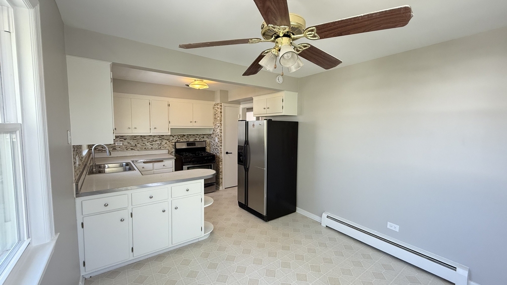 3658 N Laramie Avenue - Photo 4