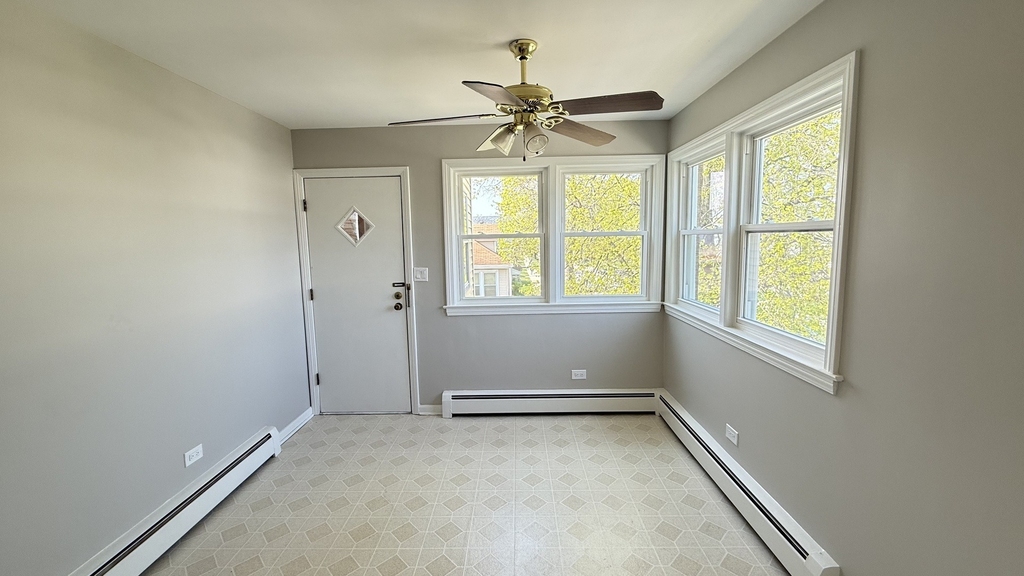3658 N Laramie Avenue - Photo 9