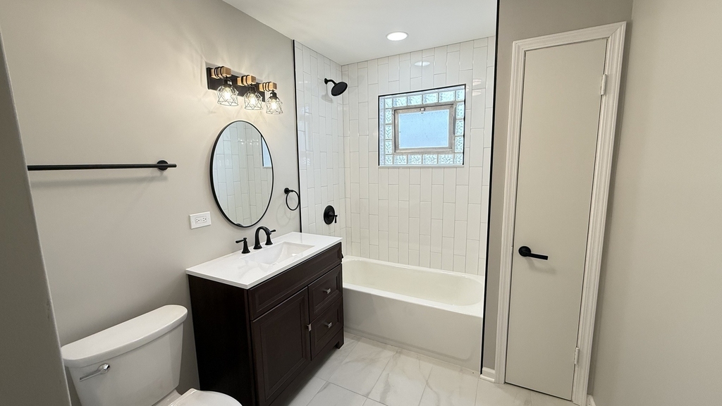 3658 N Laramie Avenue - Photo 3