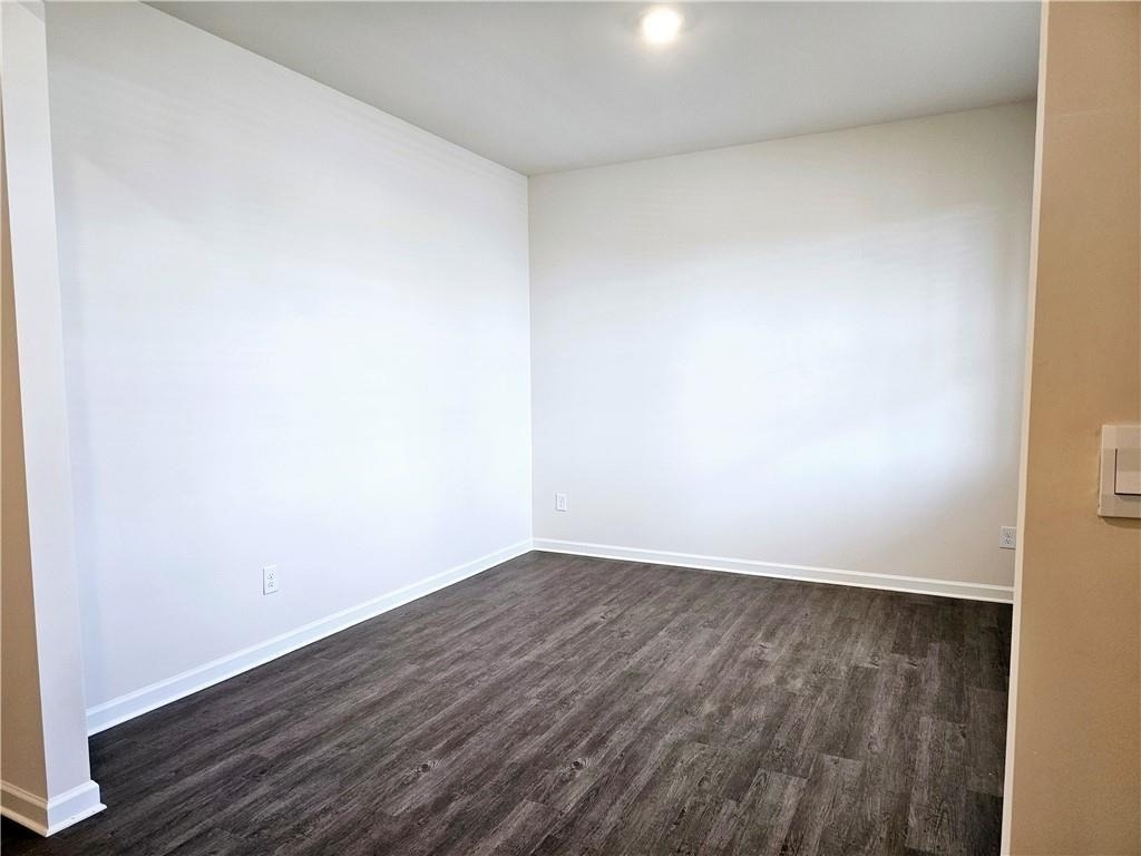 306 Walnut Grove Way - Photo 3