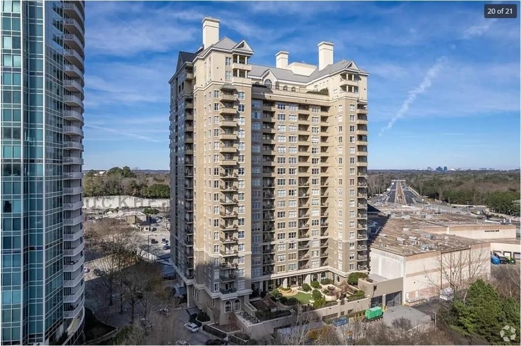 3334 Peachtree Road Ne - Photo 1