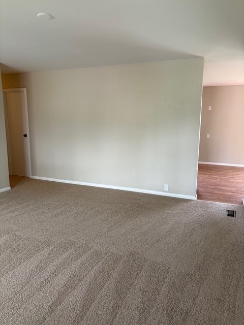 713 Essex Avenue - Photo 2