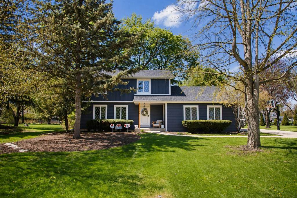 2s316 Arrowhead Drive - Photo 1