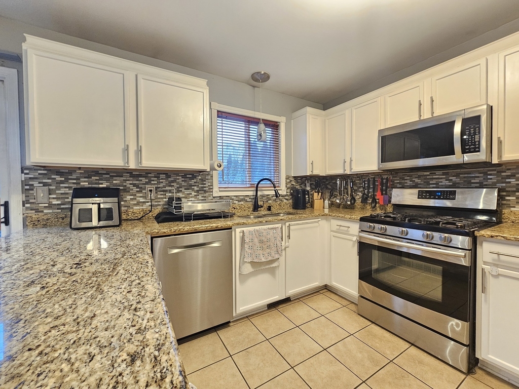 579 Scott Lane - Photo 17