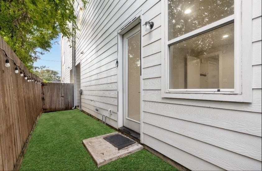 836 Fisher Street - Photo 5