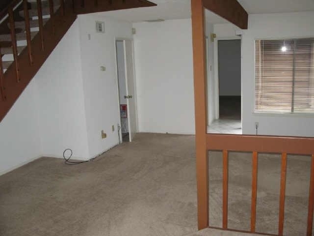 3020 Windchase - Photo 2