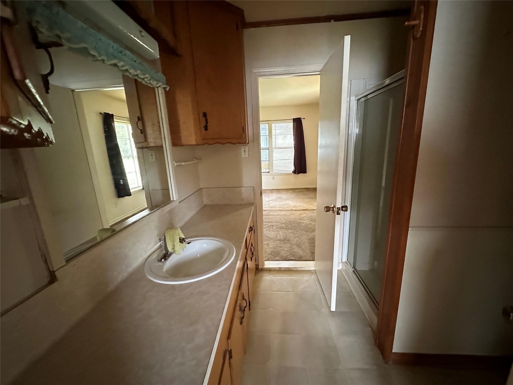 2570 Stadium Drive - Photo 13