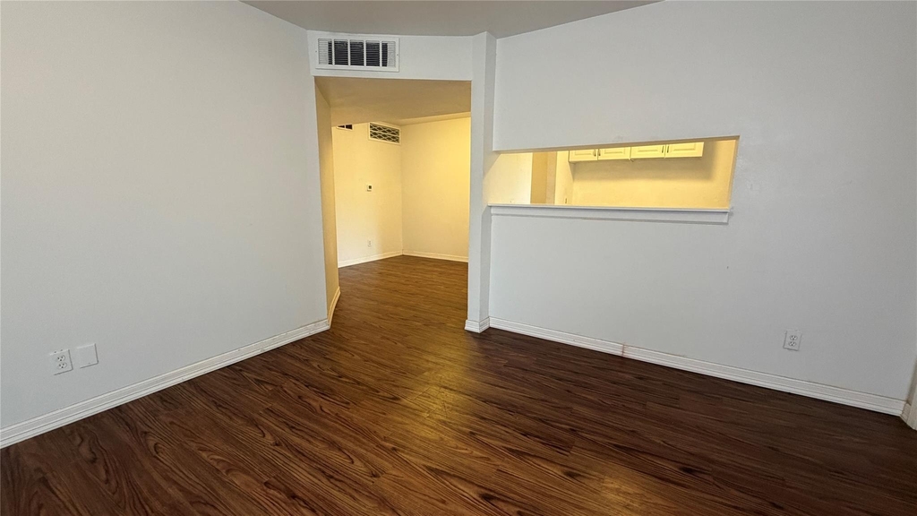 10601 South Drive - Photo 1