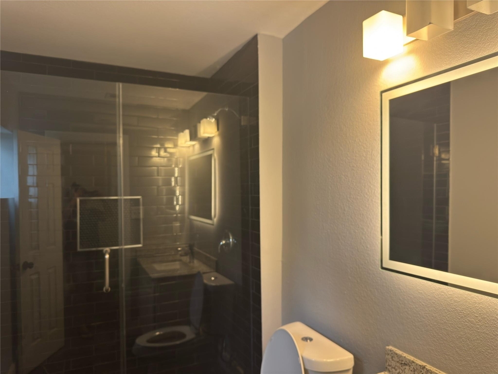 515 Caplin Street - Photo 12