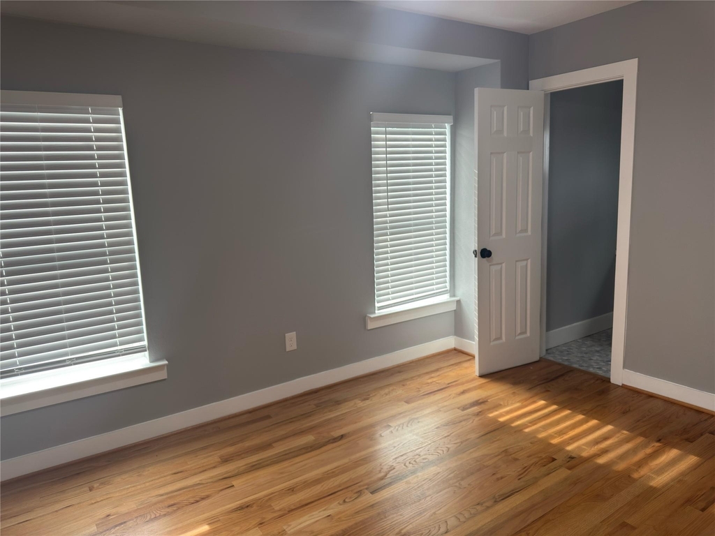 515 Caplin Street - Photo 5